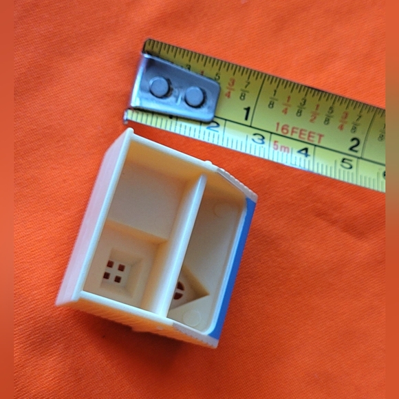 Miniature Blue & White Toy House, Sylvanian Families SOPHIE'S DOLL HOUSE PART - Picture 2 of 2